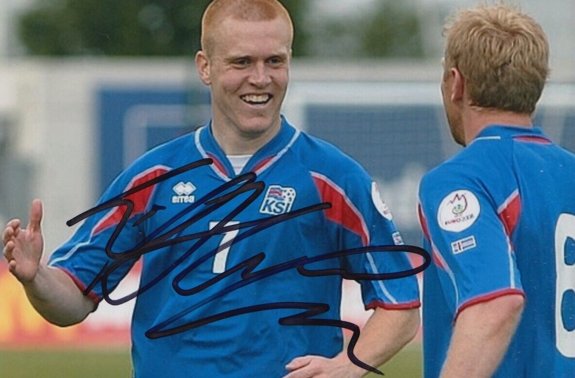 EMIL HALLFREDSSON HAND SIGNED 6X4 Photo Poster painting ICELAND FOOTBALL AUTOGRAPH