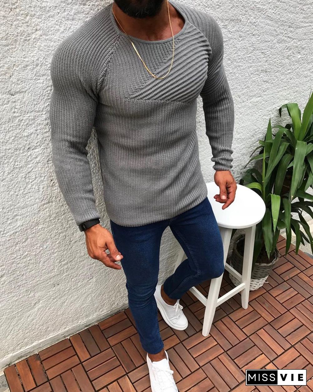 Autumn and Winter Slim Fitting Long Sleeve Round Neck Pullover Sweater Top