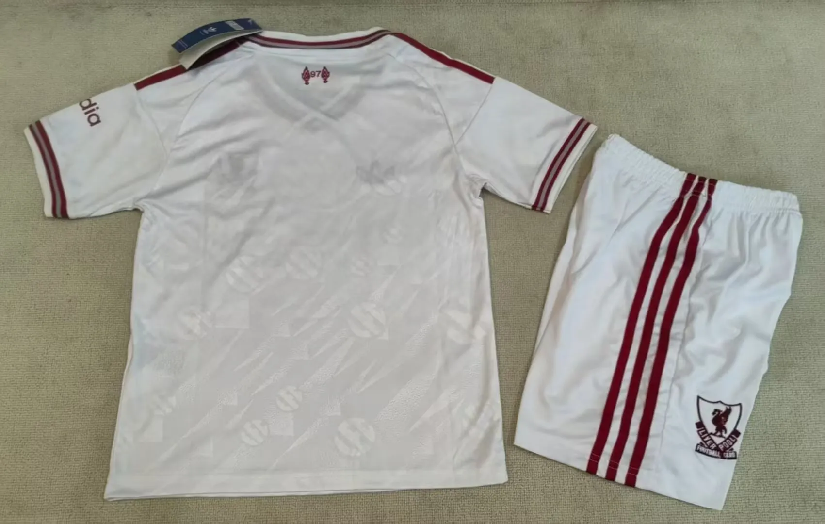 26/27  Liverpool Away Kids Kit Football Jersey Thai Quality