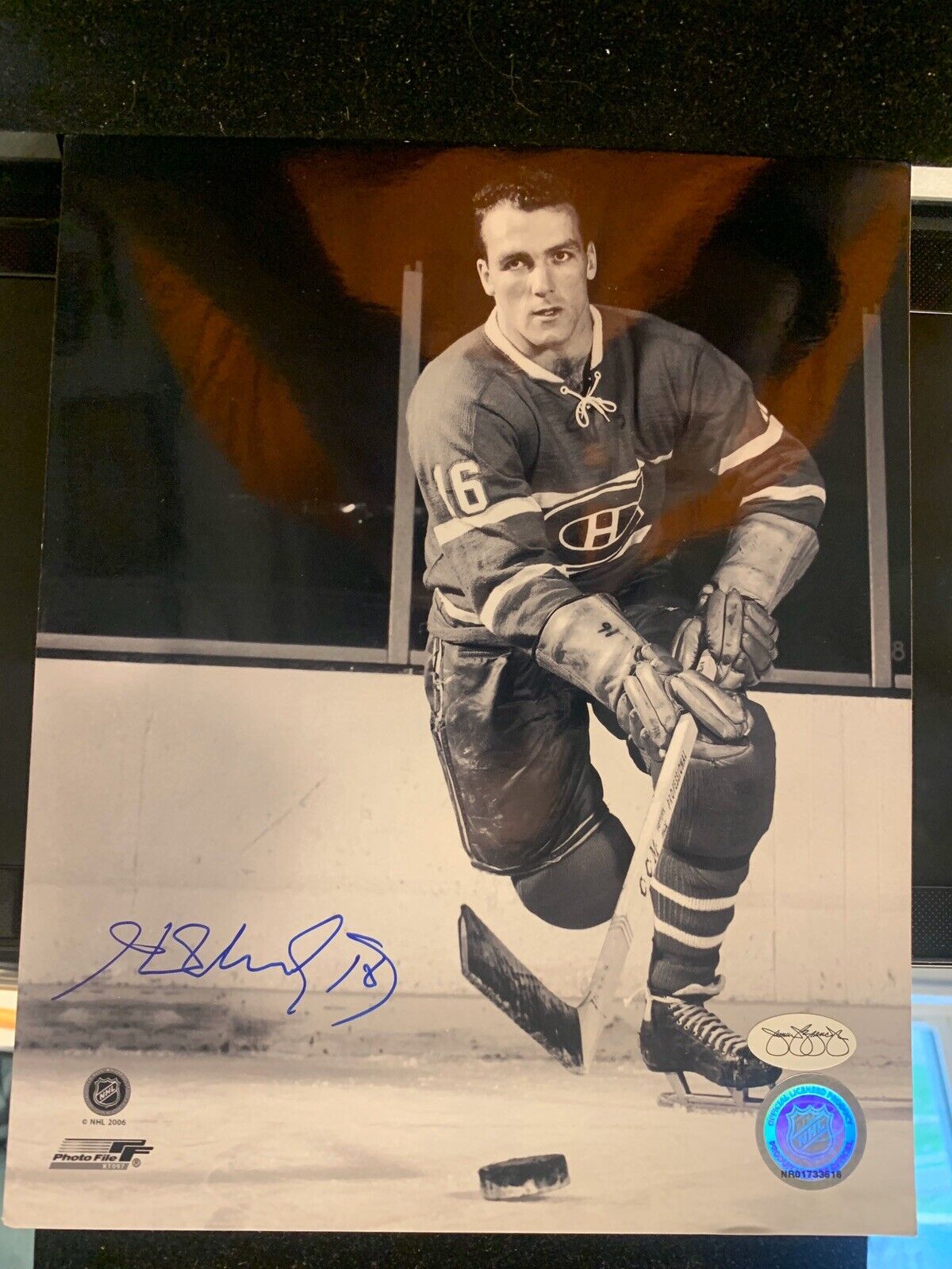 HENRI RICHARD Signed Montreal Canadiens 8 x 10 Photo Poster painting Beckett