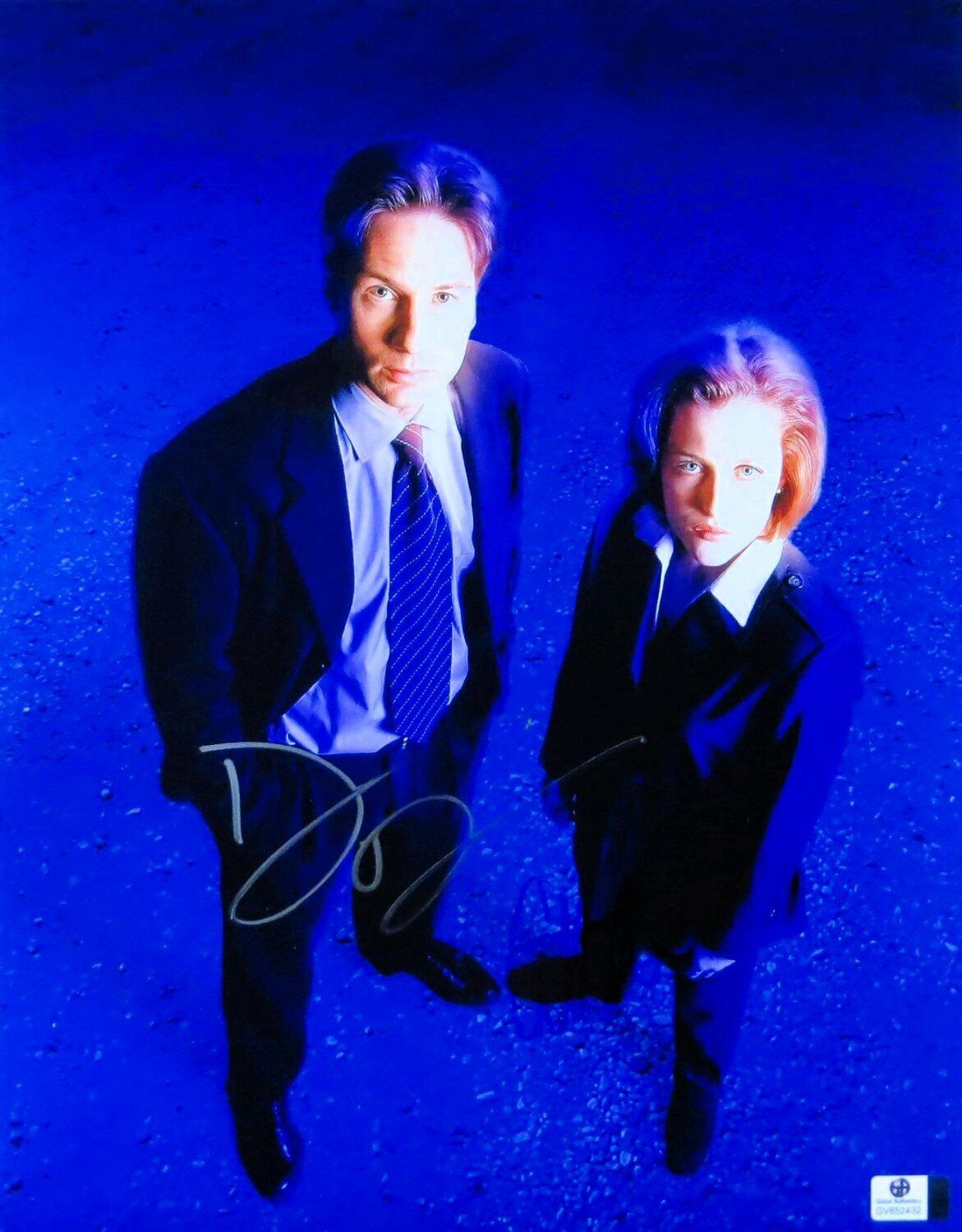 David Duchovny Gillian Anderson Signed Autographed 11X14 Photo Poster painting X-Files GV852432