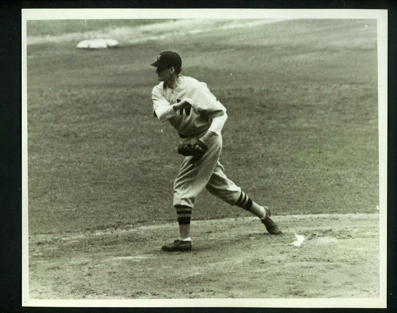 Walter Johnson pitching 1942 image Photo Poster painting Washington Senators