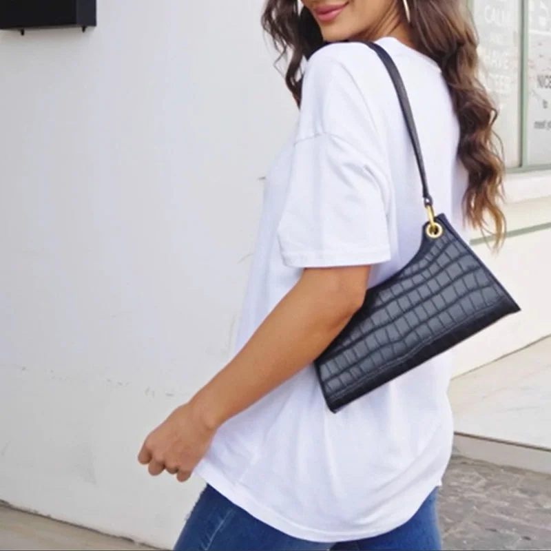 Cozymoo Ladies V-Neck T-Shirt