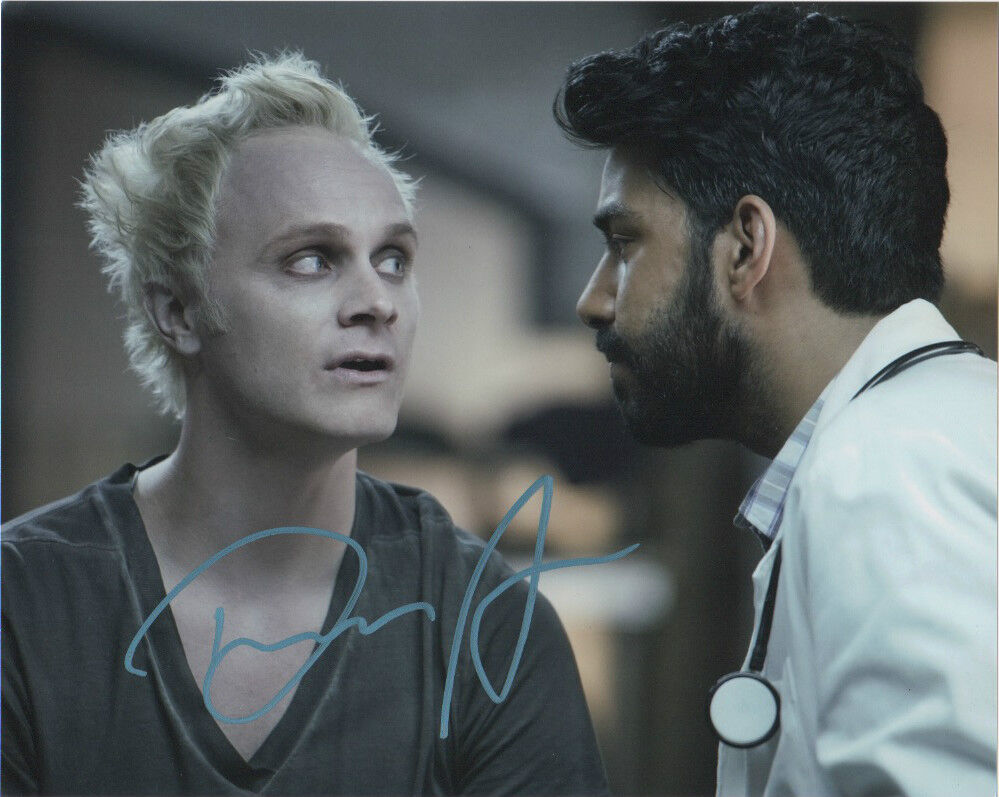 David Anders iZombie Autographed Signed 8x10 Photo Poster painting COA F