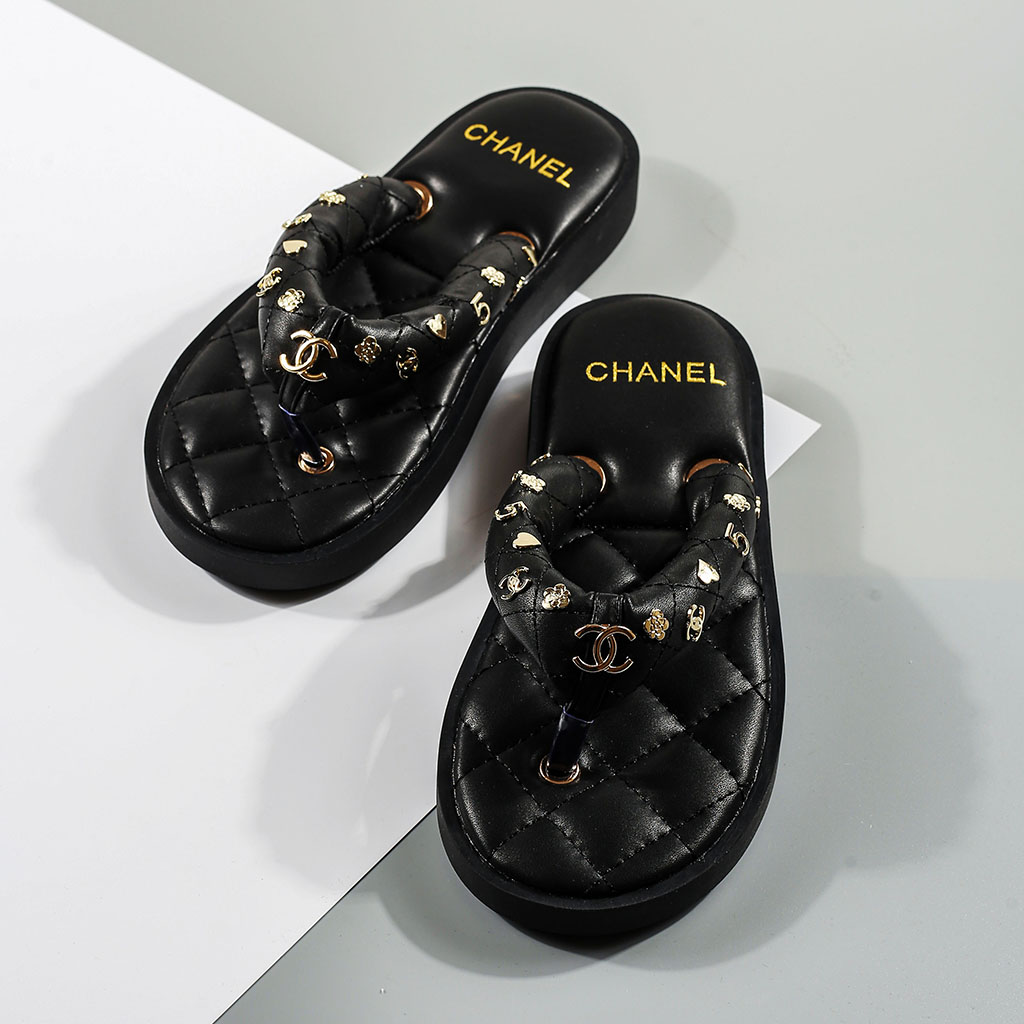 Chanel Crossing Clouds Black Slipper