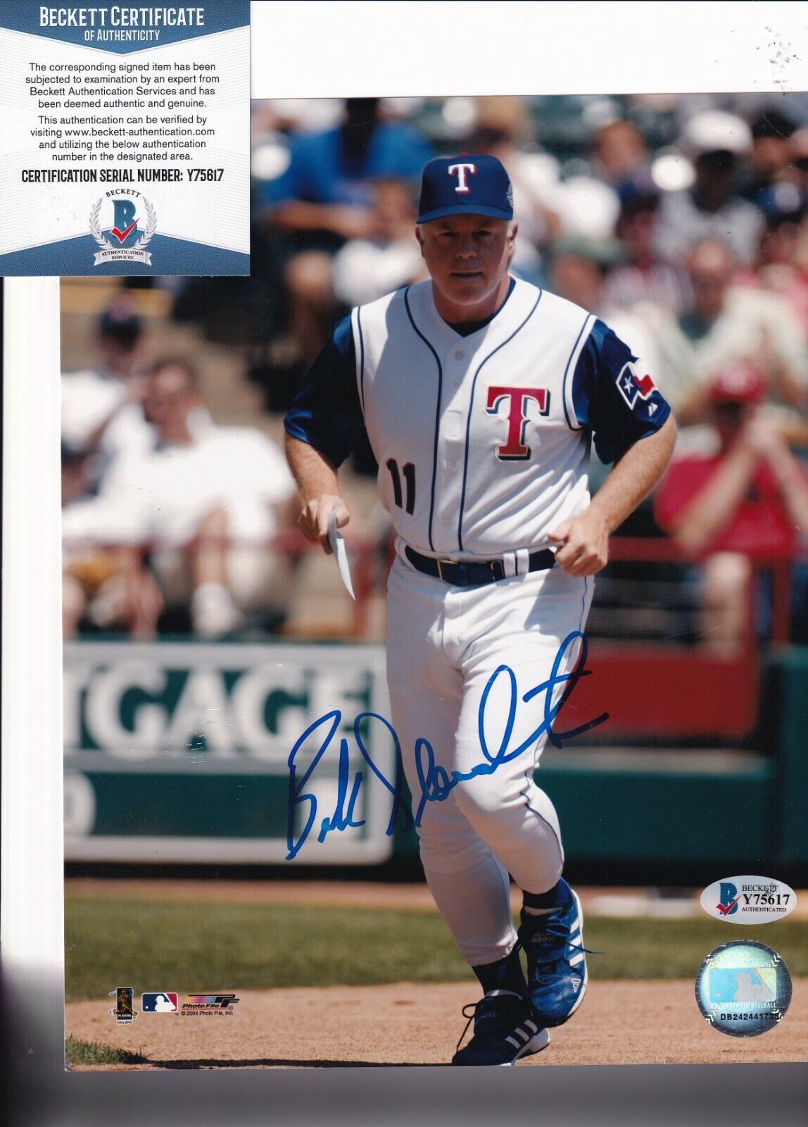 BUCK SHOWALTER signed (TEXAS RANGERS) Baseball 8X10 Photo Poster painting BECKETT BAS Y75617