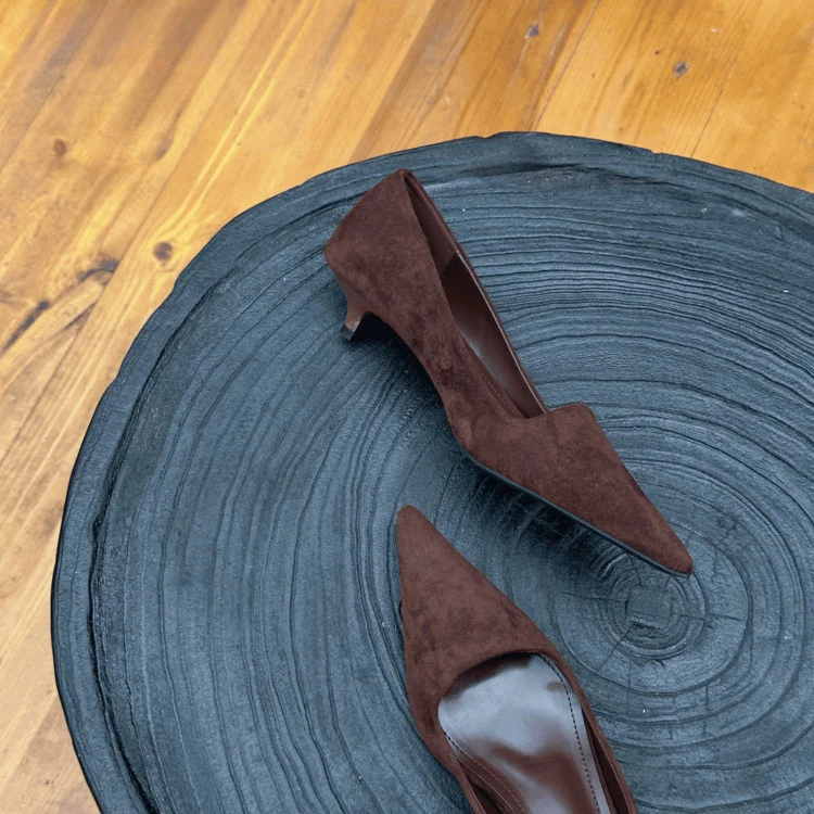 Breakj Breakj Design Sense Retro Pointy Commute Single Shoes In The Fall Of 2025 New French Temperament Kitten Low Heels