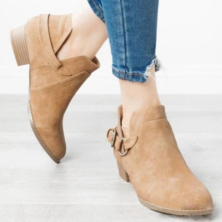 Thick heel V-neck nude boots