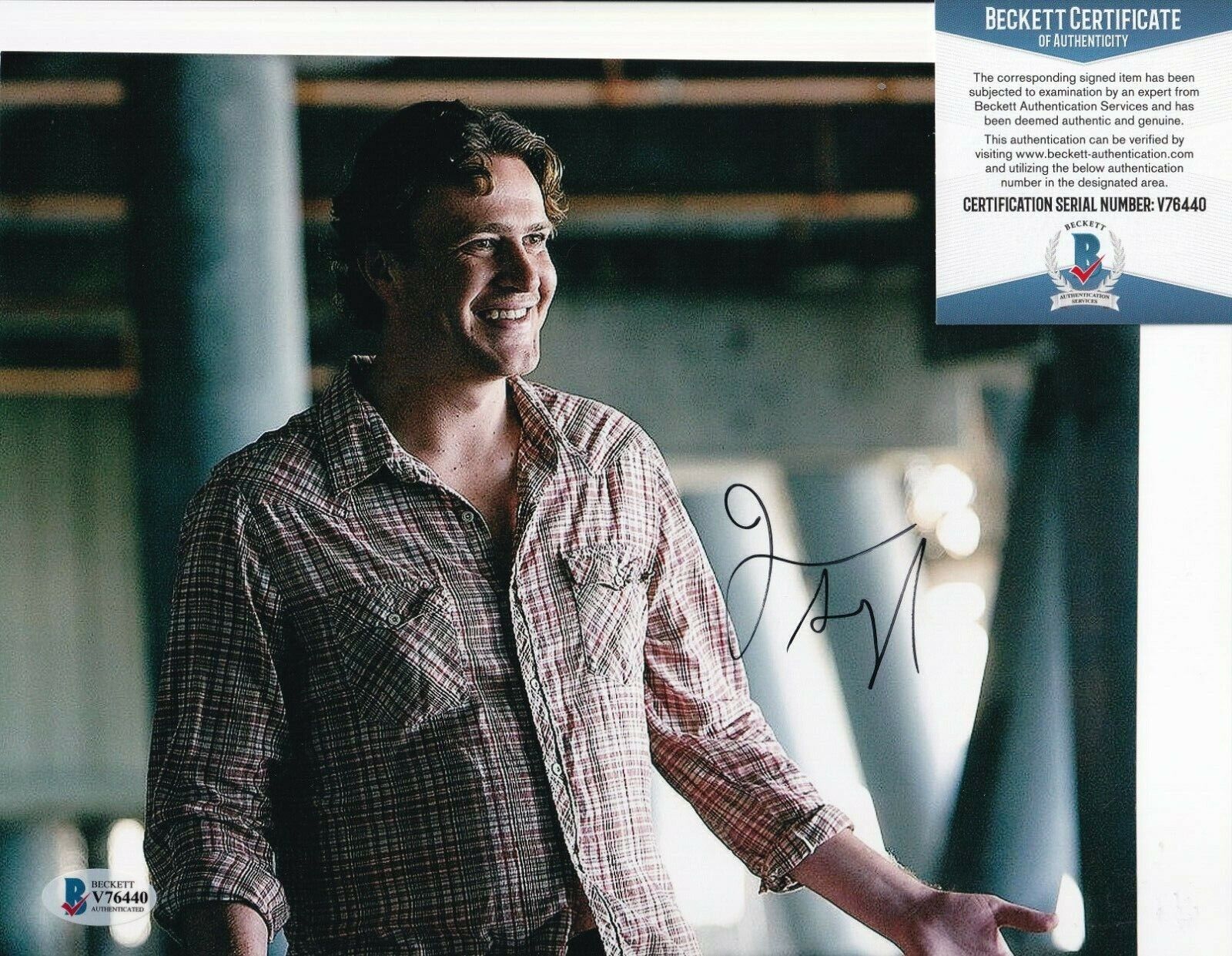 JASON SEGEL signed (FORGETTING SARAH MARSHALL) Movie 8X10 BECKETT BAS V76440