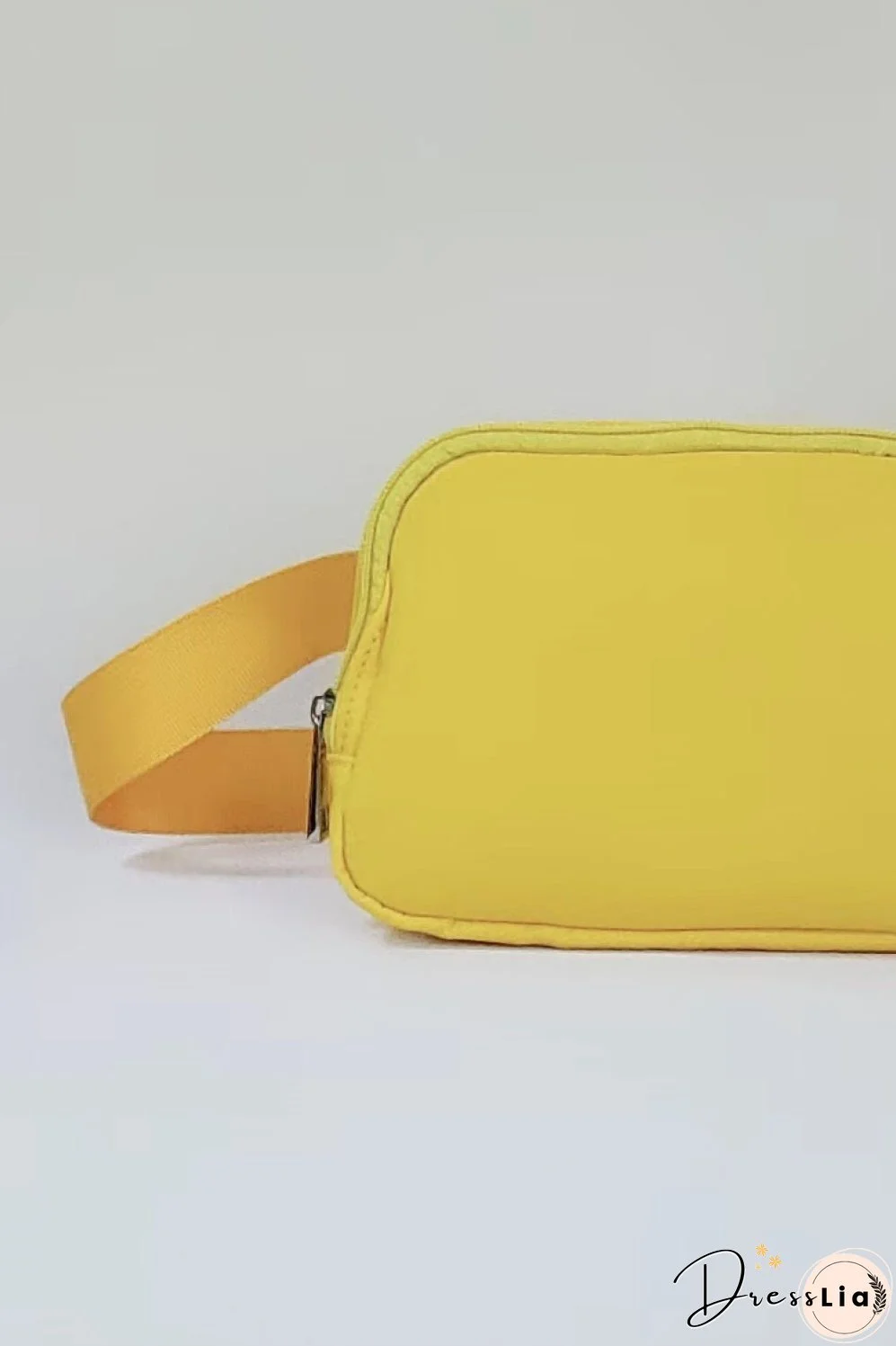Buckle Zip Closure Fanny Pack