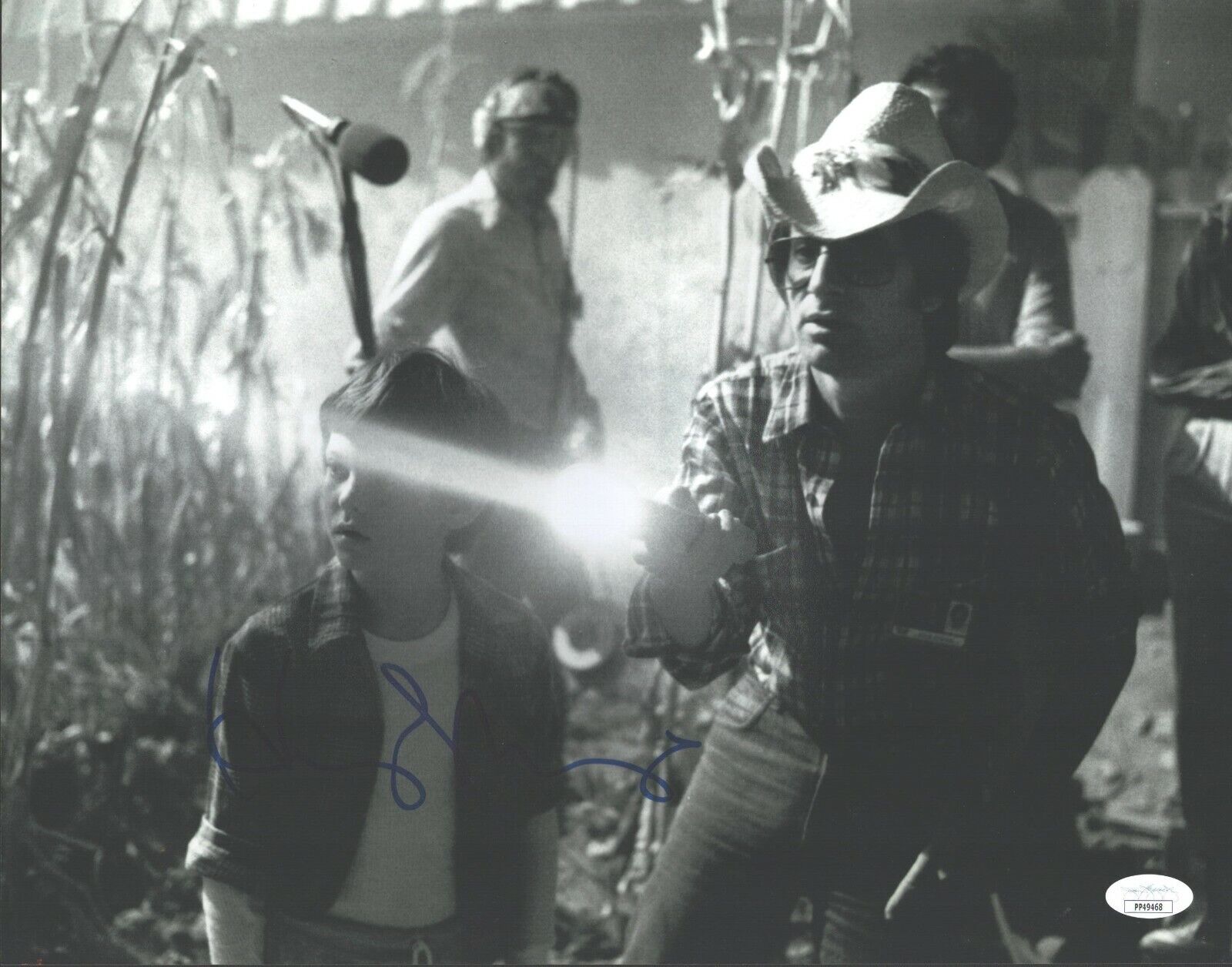 Henry Thomas Hand Signed 11x14 E.T. Elliot Authentic Autograph JSA COA