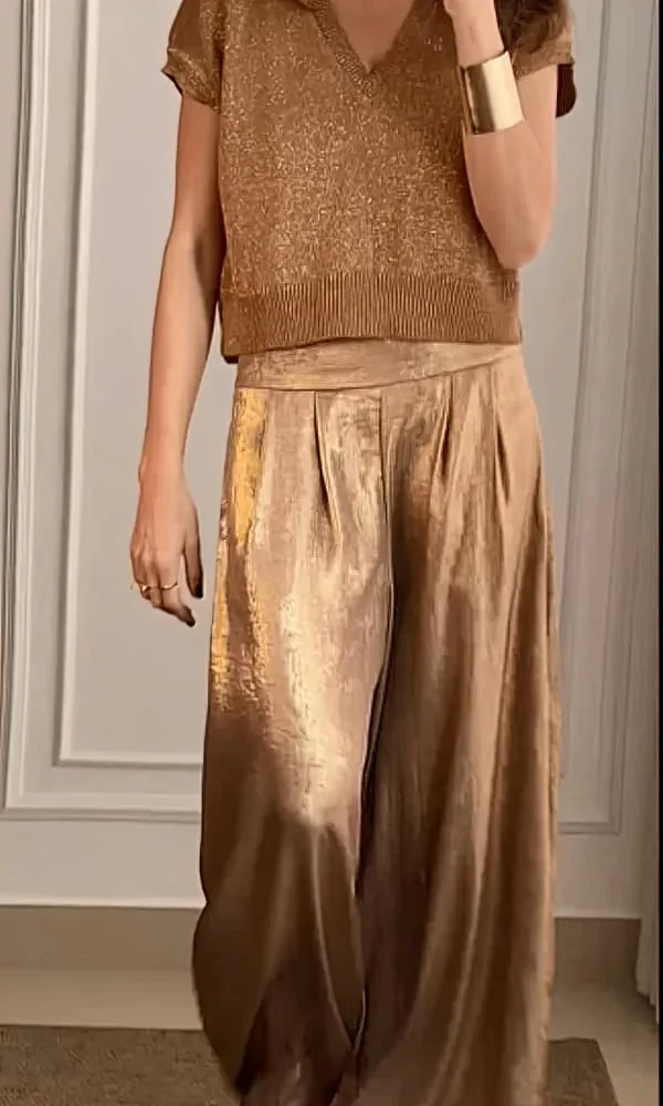 Smooth satin half-sleeved set