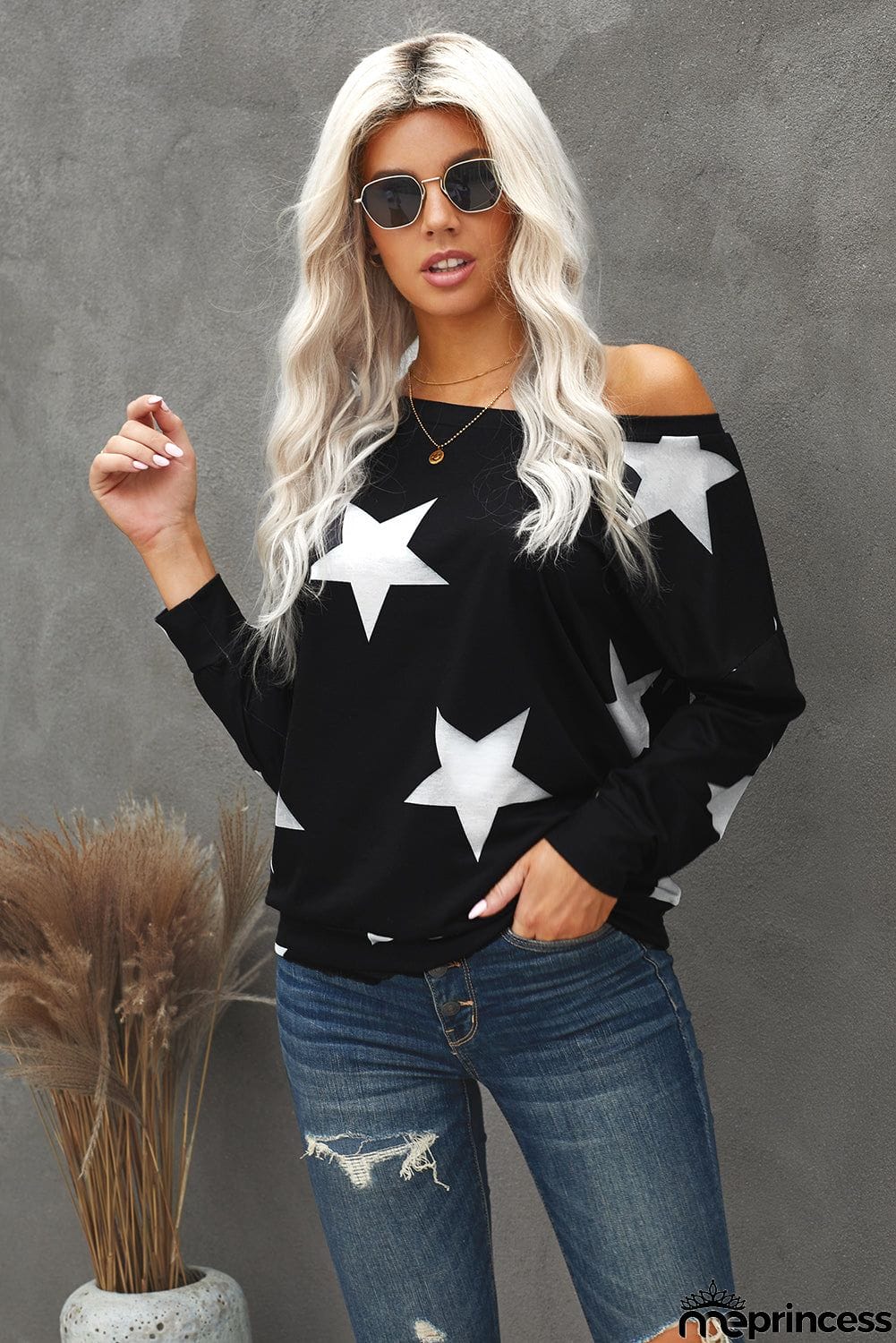 Fashion Five-pointed Star Print Round Neck Black Sweatshirt