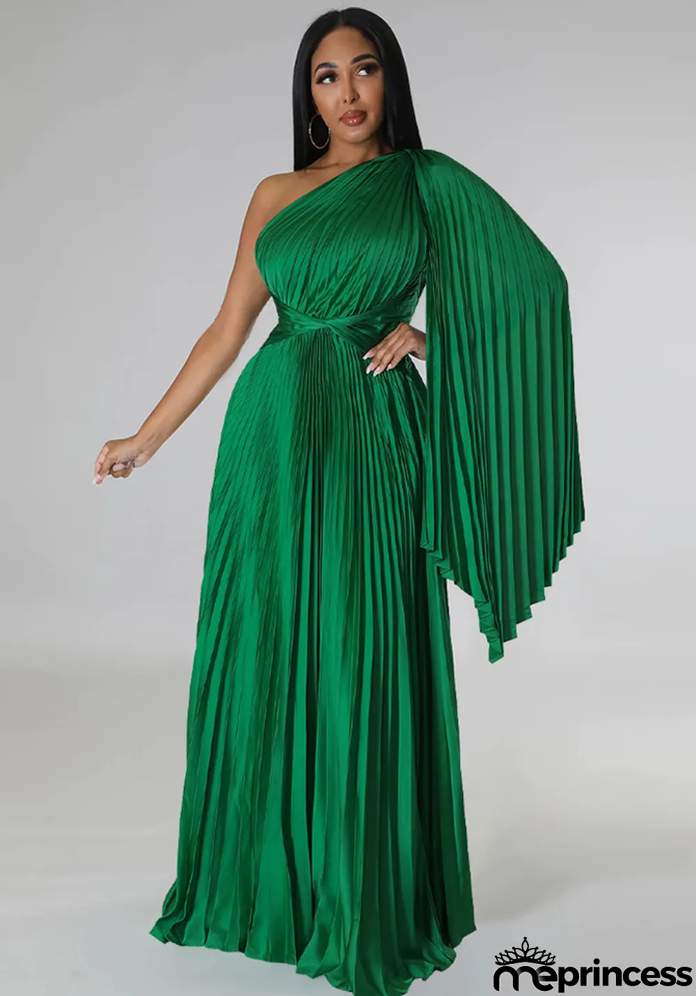 Fashion Women's One Shoulder Pleated Slash Shoulder Slim Waist Dress