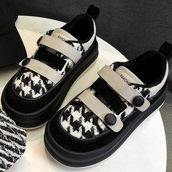 Women's Casual Plaid Round Toe Mid Heels Plush Shoes