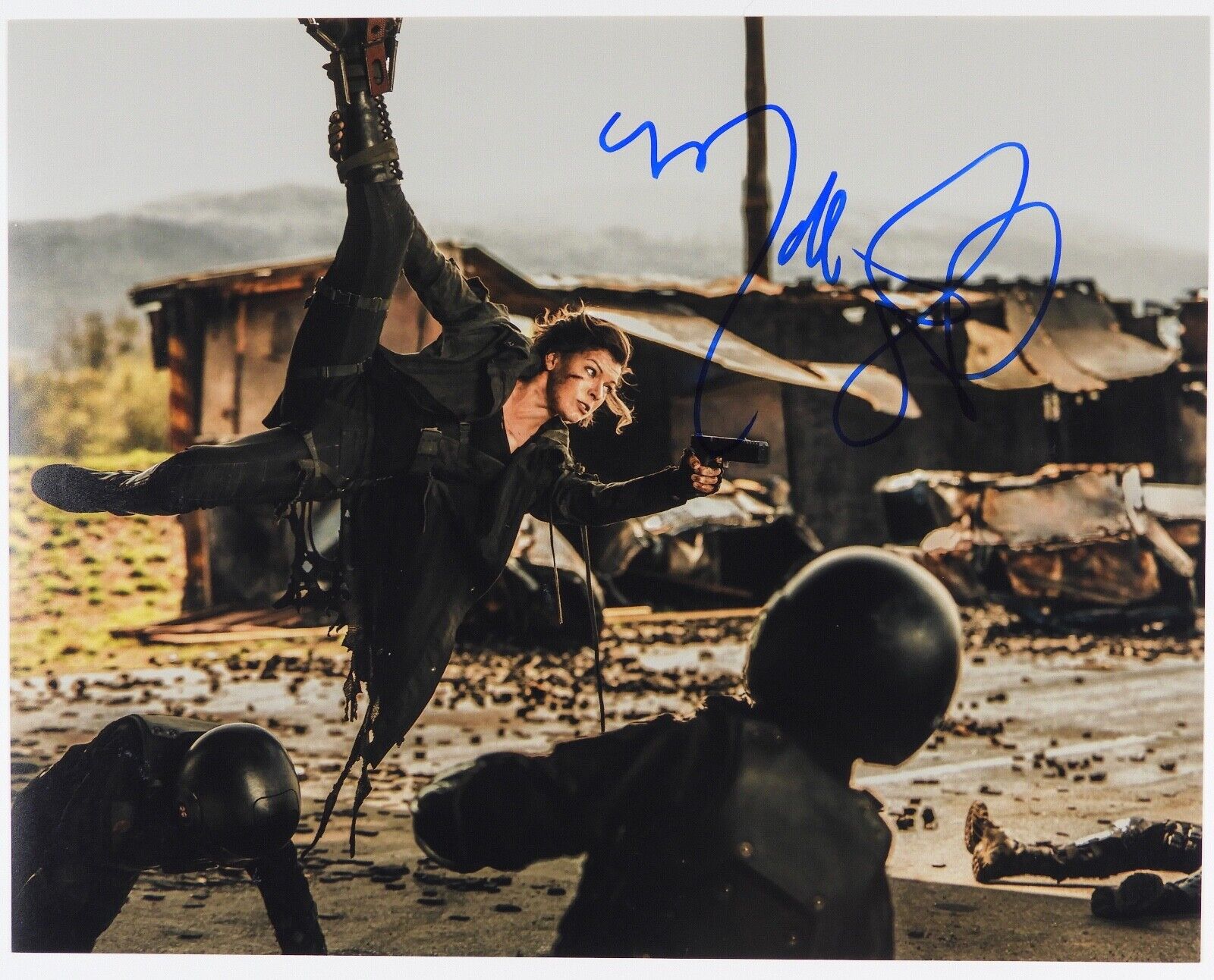 Milla Jovovich Resident Evil Signed Autograph JSA 11 x 14 Photo Poster painting