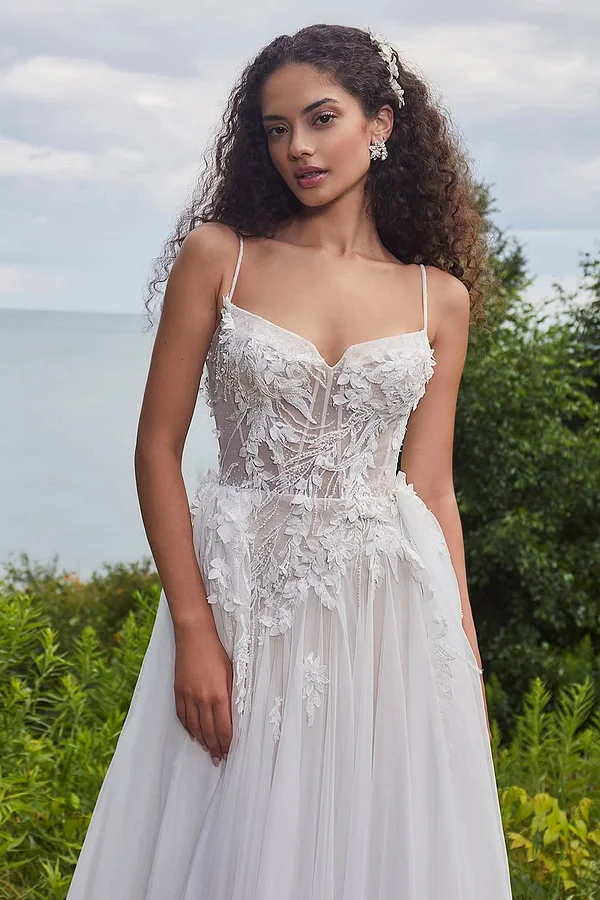 Lisliy White Sleeveless Spaghetti Straps V-Neck Embroidery Prom Dress