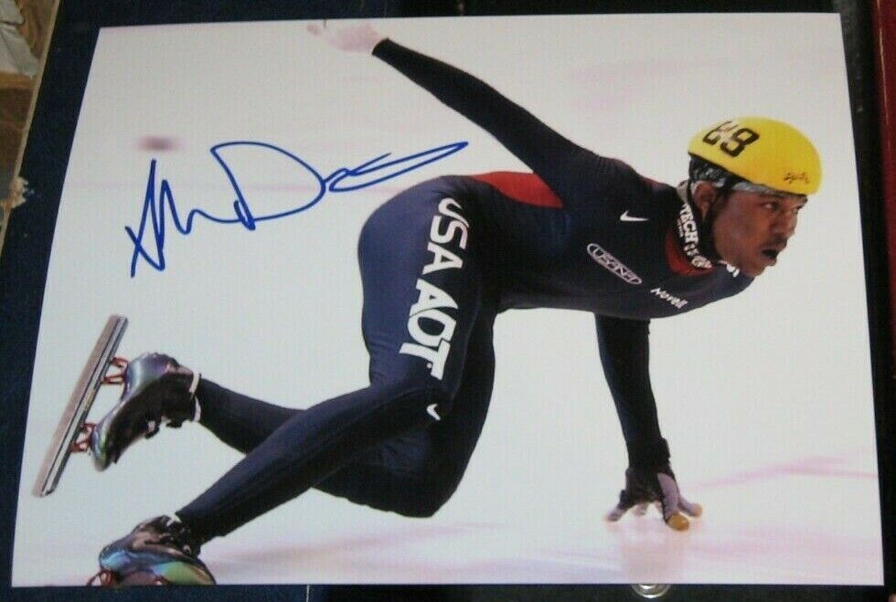 Shani Davis Olympic Gold Medal Speed Skating SIGNED AUTOGRAPHED 8x10 Photo Poster painting COA