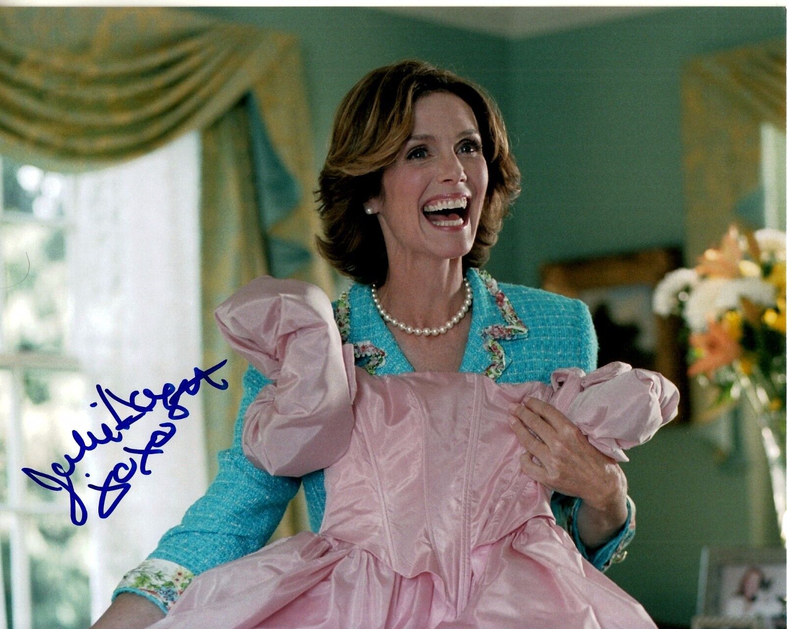 JULIE HAGERTY hand-signed SHE'S THE MAN 8x10 color closeup AIRPLANE uacc rd coa