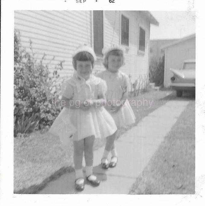 FOUND Photo Poster paintingGRAPH b&w GIRLS IN WHITE DRESSES Snapshot 1960′s EASTER 22 46 Z