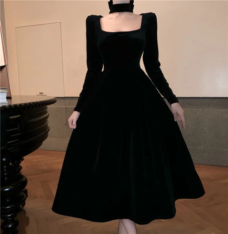Winter Vintage Black Velvet Dress Women Casual Elegant Long Sleeve Party Midi Dress Female 2021 Ball Gown Dress Korean