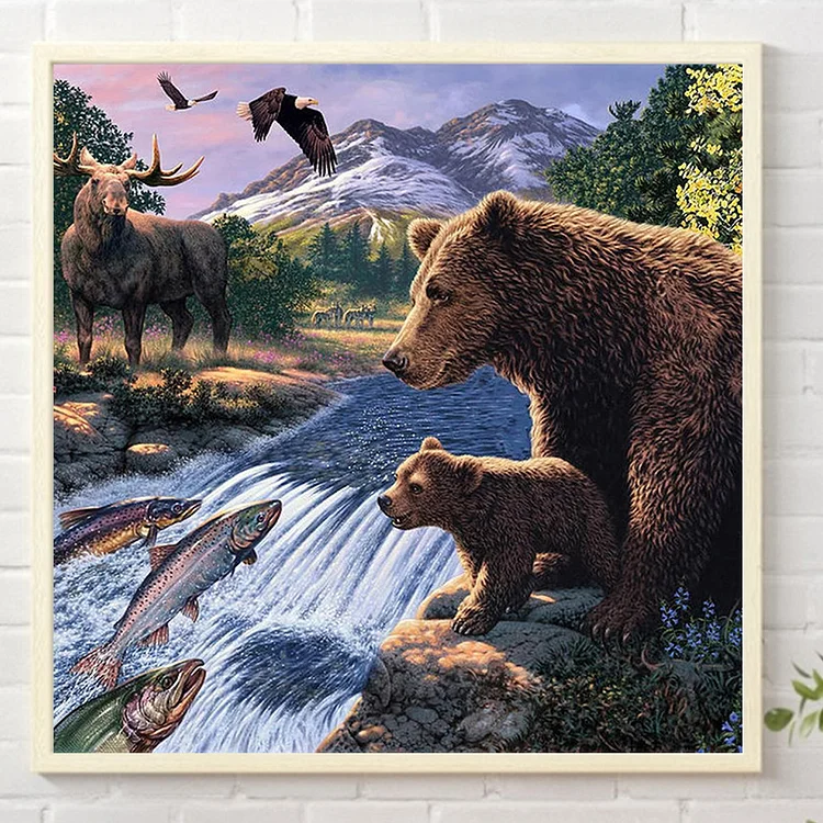 Bear Fishing - Diamond Painting 