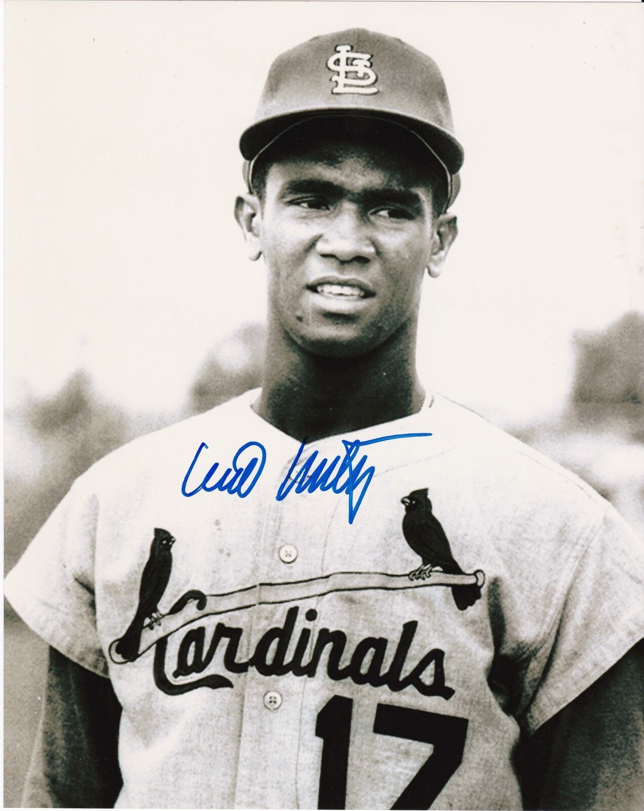 WILLIE MONTANEZ ST. LOUIS CARDINALS ACTION SIGNED 8x10