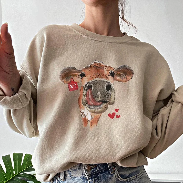 Cow Valentine Sweatshirt, Farm Valentine, Valentines Sweatshirt, Western Valentine Sweatshirt, XO Sweatshirt