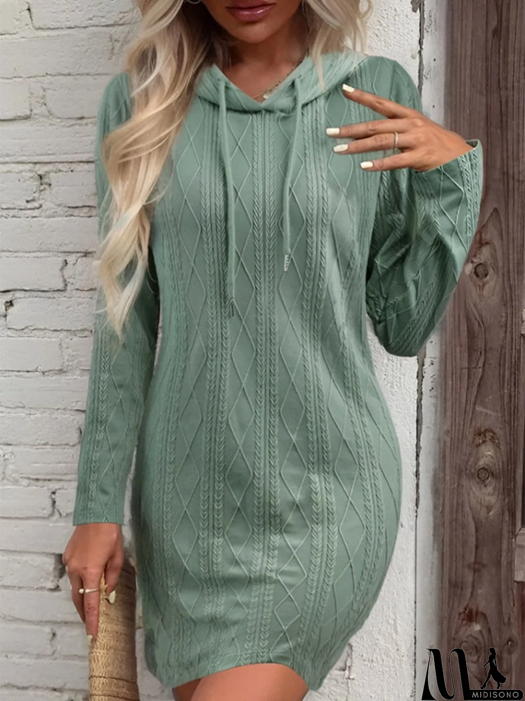 MidiSono - Casual and Fashionable winter Dress