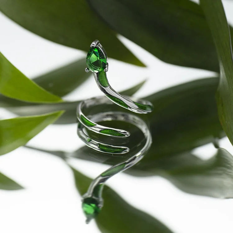 Emerald Snake Knuckle Cuff Ring