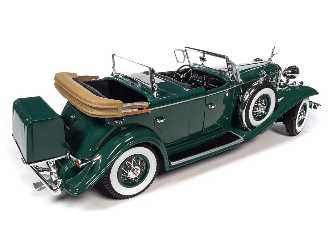 1932 V16 Phaeton 1:18 Scale