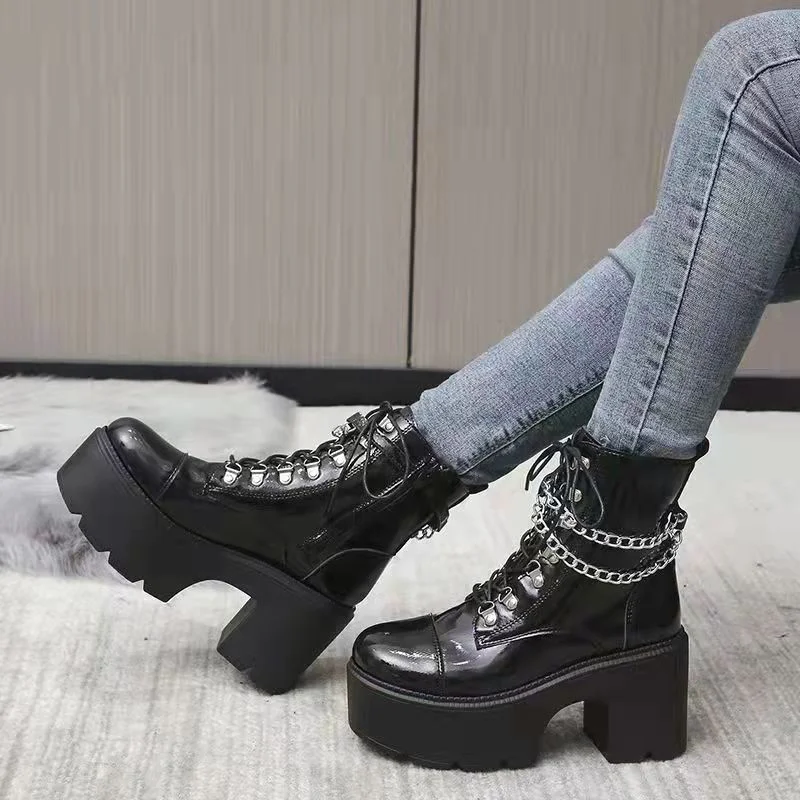 New locomotive Black Boots Women Heel Sexy Chain Chunky Heel Platform Boots Female Punk Style Ankle Boots Zipper Heels Shoes