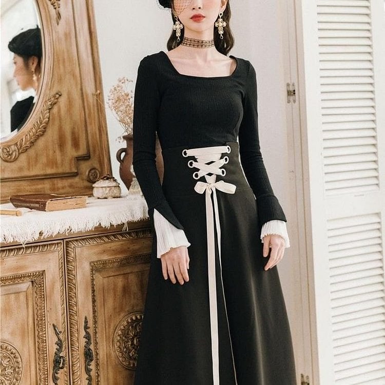 Elegant Style Black Blouse Long Sleeve and White Lace Black Skirt SS1616