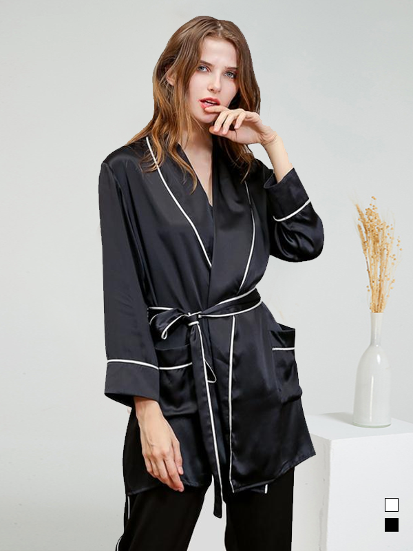 22 Momme Women's Elegant Folder Over Silk Pajamas Set Black