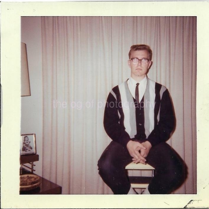FOUND Photo Poster paintingGRAPH Color 1960′s GUY Original Snapshot YOUNG MAN 21 63 A