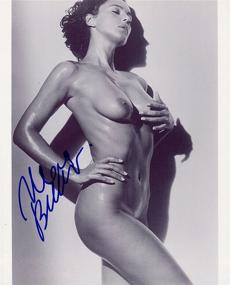 MONICA BELLUCI Signed Photo Poster paintinggraph - Sexy Actress / Model - preprint