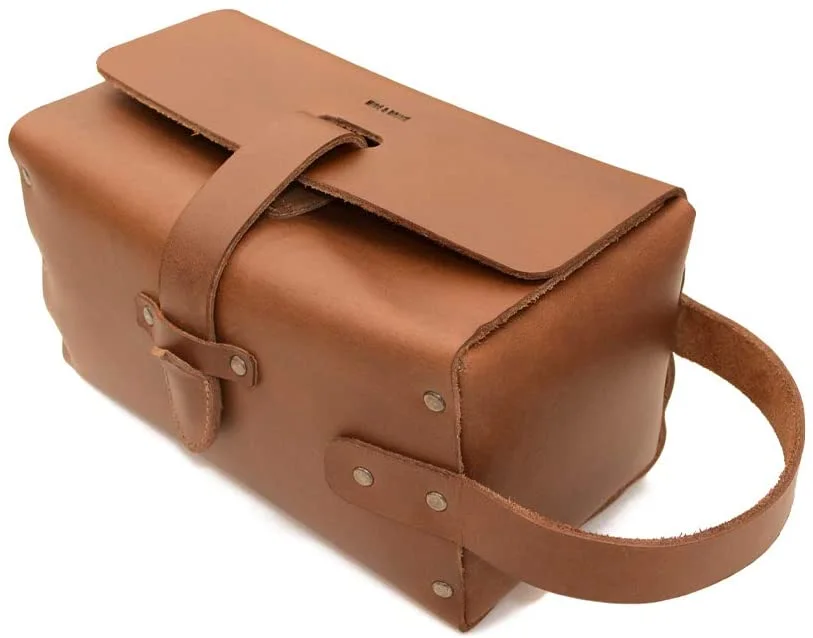Thick Leather Riveted Toiletry Bag