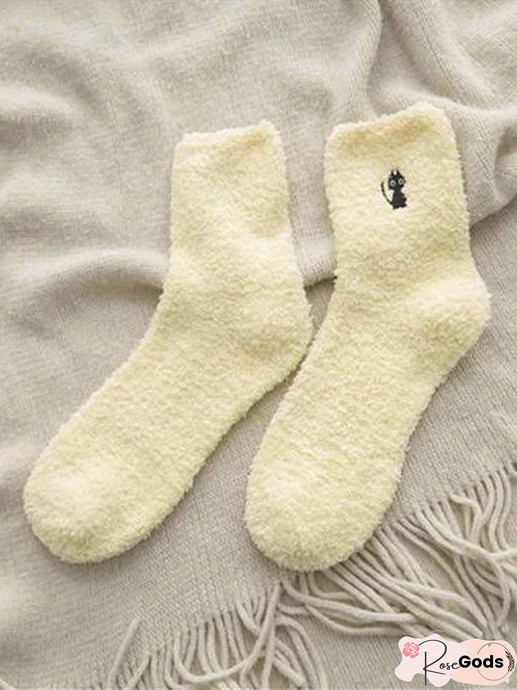 Casual Solid Color Cat Embroidered Pattern Cotton Coral Fleece Socks Home Daily Commute Accessories