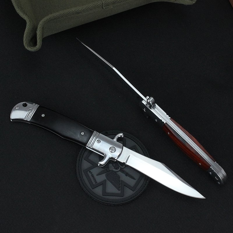 Portable folding knife