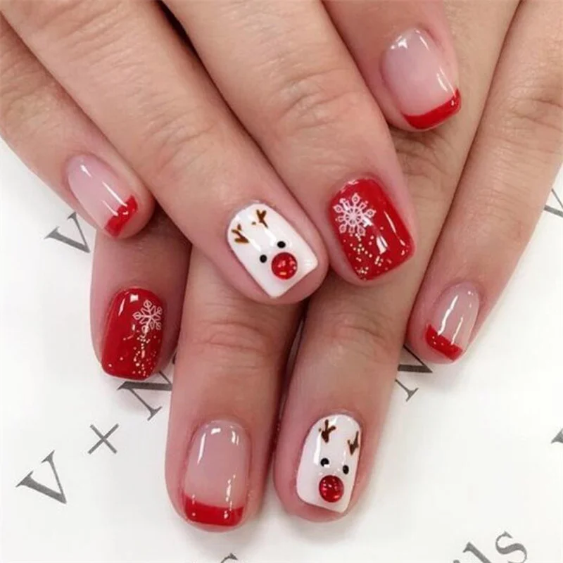 Qinice 24Pcs Short Retro Flower Design Nails Manicure Art Pink False Nails Wearable Square Fake Nails Press on Full Cover Nail Tips
