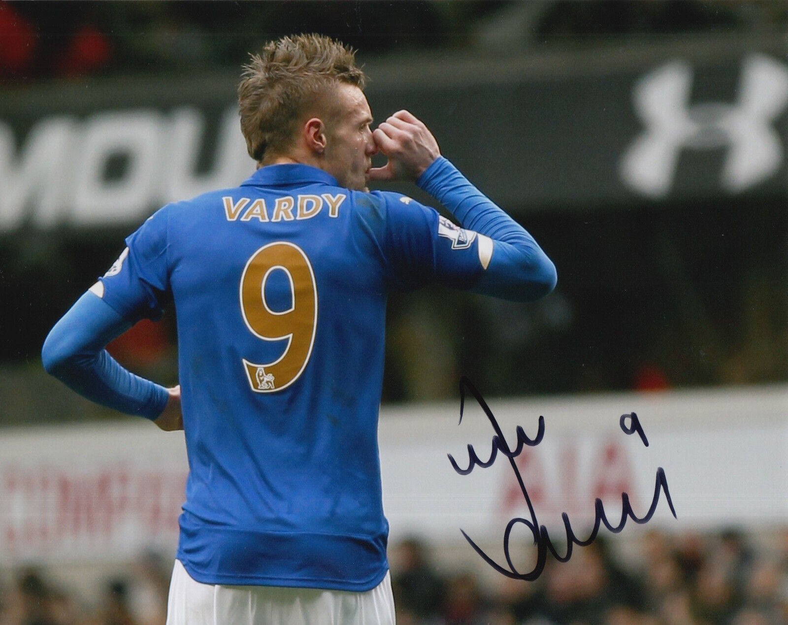 LEICESTER CITY HAND SIGNED JAMIE VARDY 10X8 Photo Poster painting.