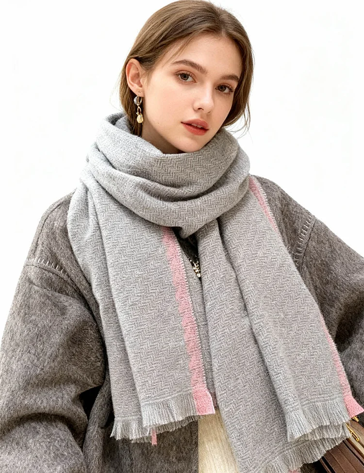 Ladies Simple Color Block Tassel Knit Scarf