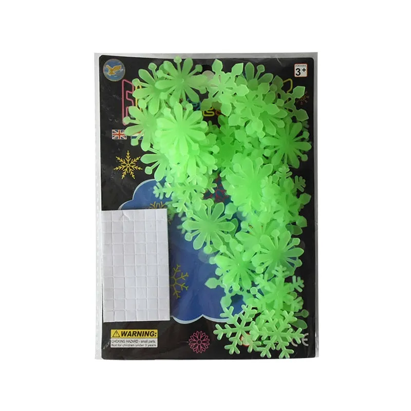50pcs 3D Snowflake Luminous Wall Sticker Fluorescent Glow In The Dark Wall Decor for Home Kids Room Bedroom Christmas Decor