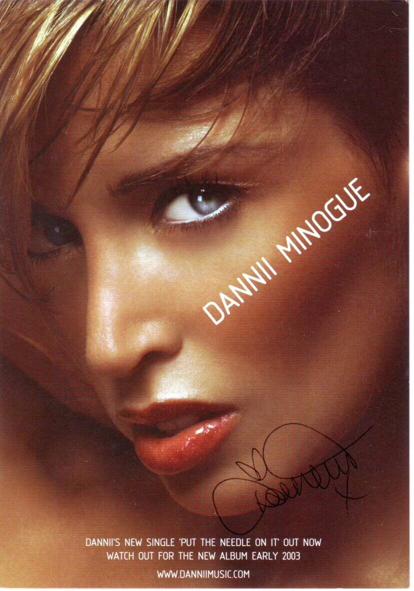 Dannii Minogue (10x15 cm) Original Autographed Photo Poster painting