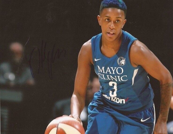 Danielle Robinson signed Minnesota Lynx 8x10 Photo Poster painting autographed