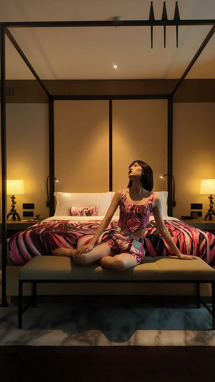 NIGEL NOLAN Printed Shorts - 4 Recycled Water Bottles - Pink