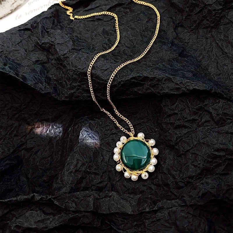 Elegant Sweet Flower Resin Copper Resin Pendant Necklace