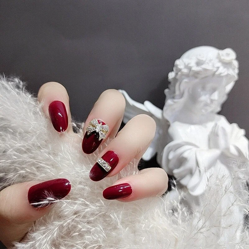 24pcs/set Red Color Short Size Fake Nails Women Fashion Glitter Patch Nail Art Tools Bride Wedding Party Nail Tips With Glue-Nail Inspo