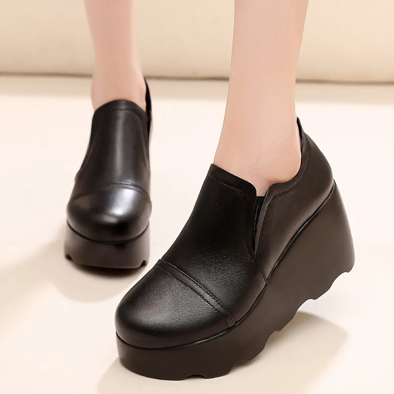 Breakj Breakj A Foot Pedaled Women's Shoes Thick Sole Waterproof Slope Heel Single Shoes With Deep Mouth Loose Cake Shoes Ladies Round Head Casual Shoes