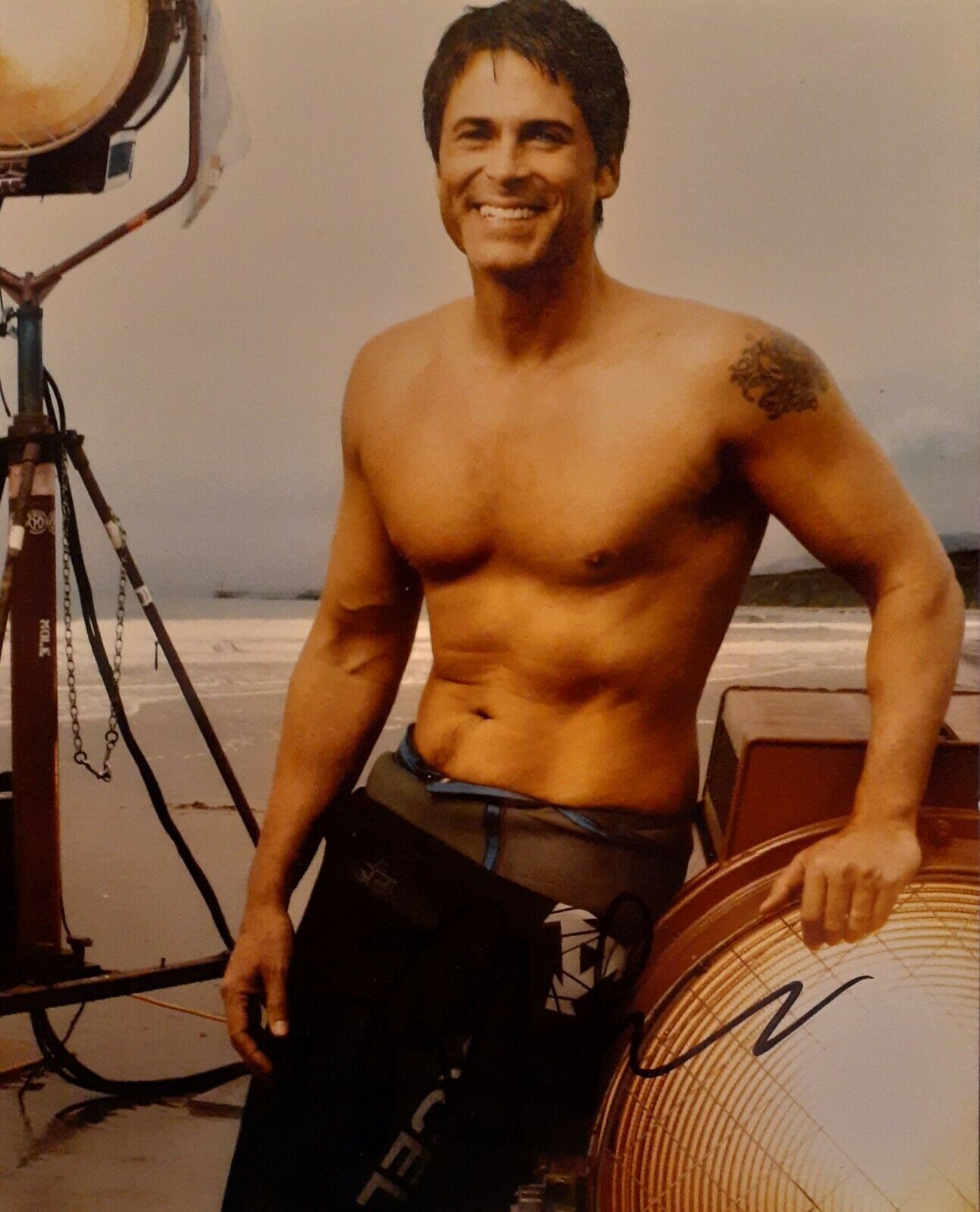 Rob Lowe signed 8x10